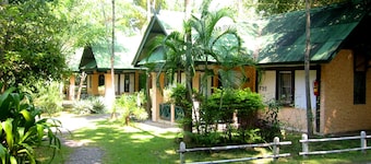 Huaykhakhaeng Country Home Resort