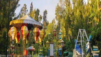 Children’s play area – outdoor