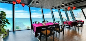 3 restaurants, breakfast, lunch served; local and international cuisine