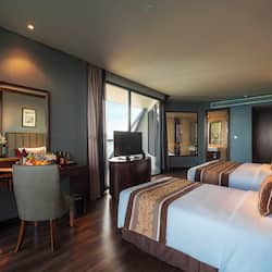 Premium Triple Room, Ocean View | 1 bedroom, Egyptian cotton sheets, premium bedding, down duvets