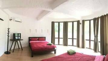 Family Room River View with Karaoke | Verdunkelungsvorhänge, Zustellbetten