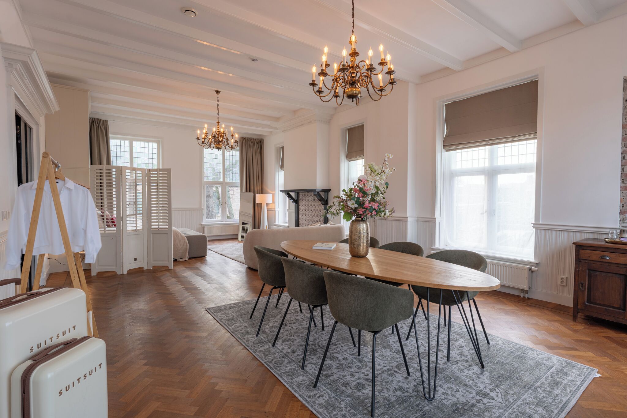 Superior Suite | Luxe beddengoed, een kluis op de kamer, een bureau, gratis wifi