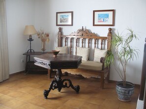 Interior detail - Hotel El Puerto (Puerto Lapice)