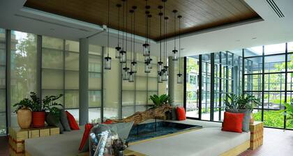 Rain Cha-Am Huahin by Cozy Sea