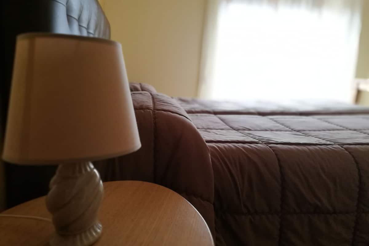 Kamer, 1 twee- of 2 eenpersoonsbedden, balkon | Een minibar, een kluis op de kamer, geluiddichte muren