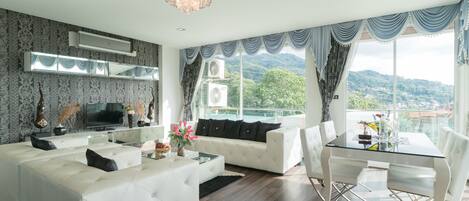 In-room safe, desk, blackout drapes, soundproofing