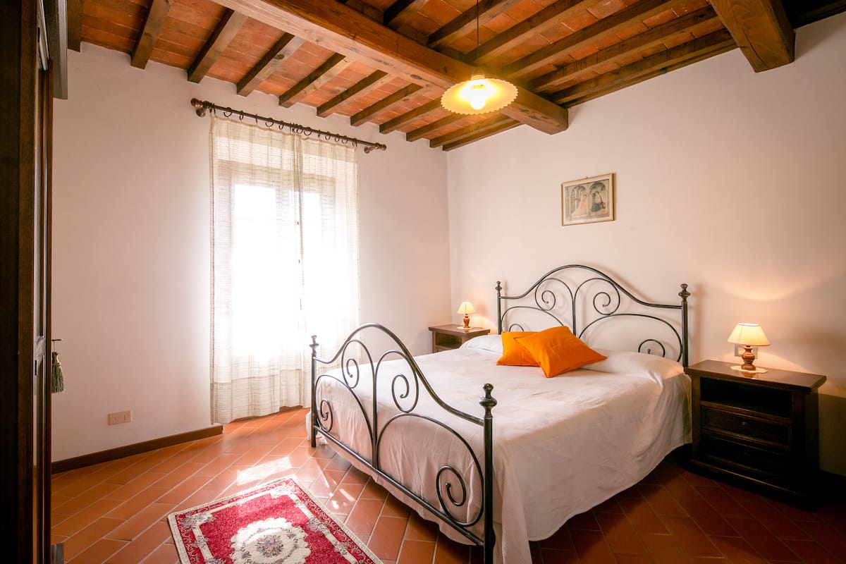 Desk, iron/ironing board, free WiFi