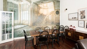 Rumah (5 Bedrooms) | Makan di kamar