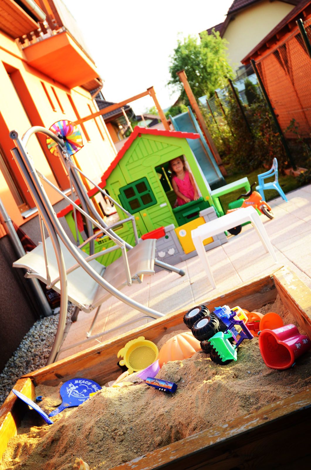 Children’s play area – outdoor