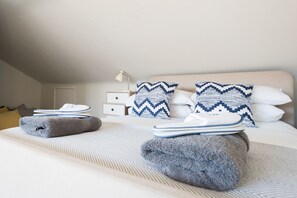 Ferienhaus (4 Bedrooms) | 5 Schlafzimmer, Schreibtisch, Bügeleisen/Bügelbrett, kostenloses WLAN