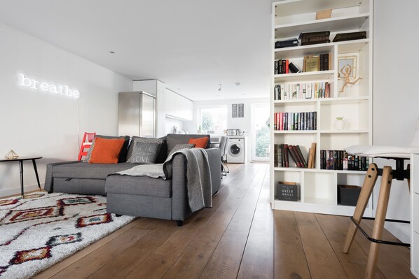 Ferienhaus (4 Bedrooms) | Wohnbereich | Smart-TV