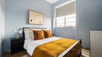 House (4 Bedrooms) | 5 bedrooms, desk, laptop workspace, iron/ironing board