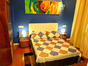 In-room safe, desk, free WiFi - Hotel El Canton (San Vicente de la Barquera)