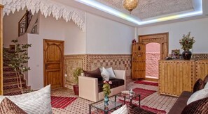 Lobby sitting area - Amour d'auberge - Hostel (Marrakech)