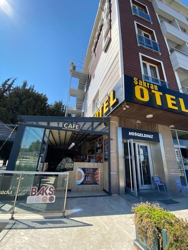 Front of property - Şakran Otel (Aliaga)