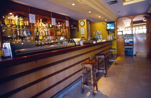 Bar (en el alojamiento)