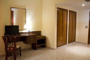 TV - Hotel Perales (Talavera de la Reina)