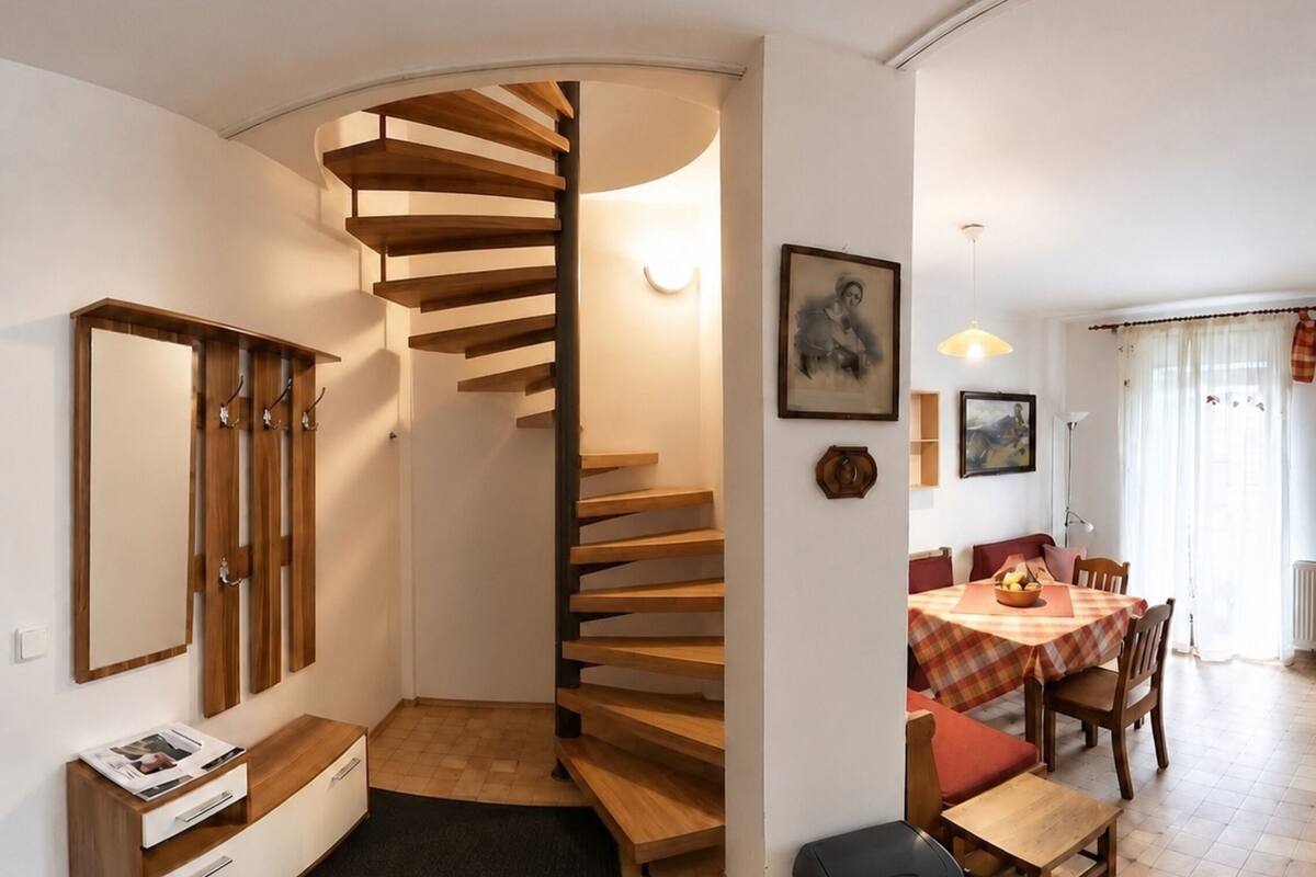 Apartamento, baño privado (5) | Escritorio, cortinas opacas, tabla de planchar con plancha