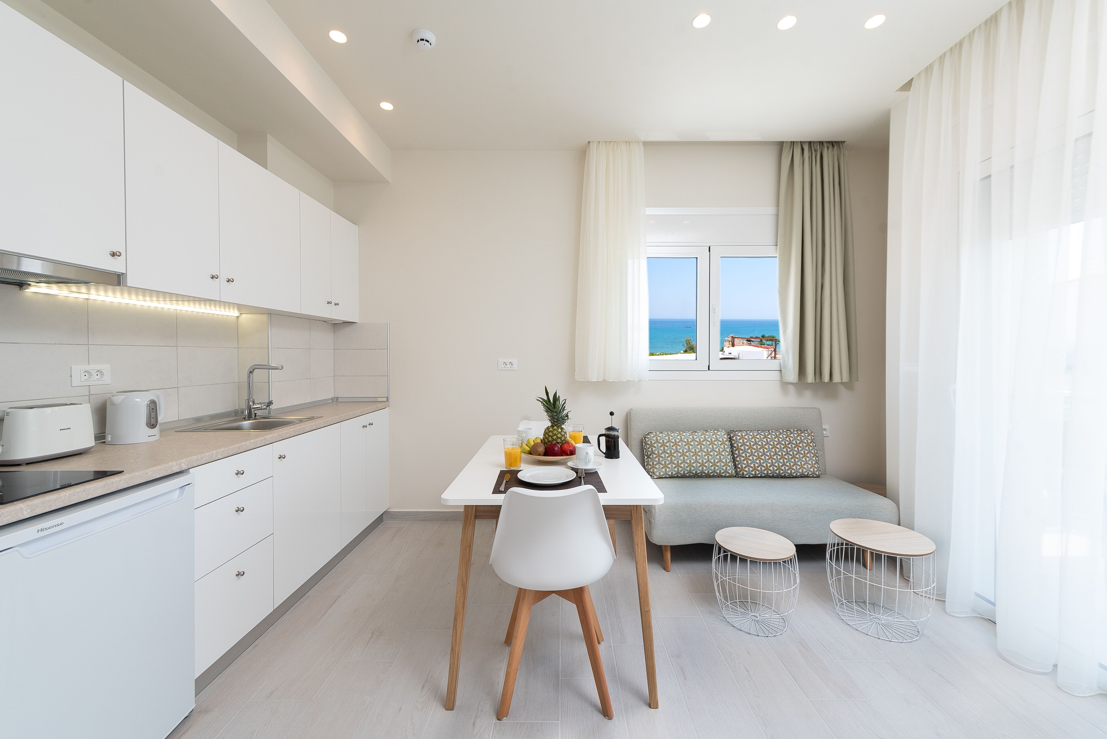 Deluxe Studio Suite, Partial Sea View | Premium bedding, down duvets, in-room safe, soundproofing