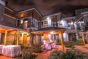 Fachada de la propiedad