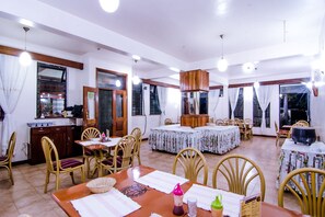 Breakfast, lunch and dinner served - CHAK Guest House & Conference Centre (Nairobi)