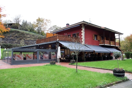 Fachada de la propiedad