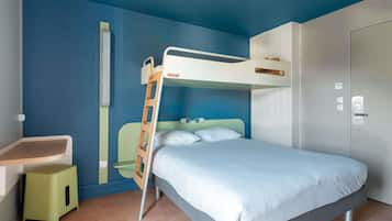 Triple Room, Multiple Beds