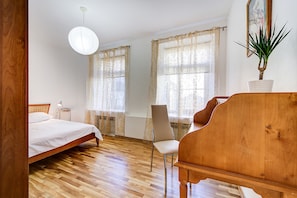 1 bedroom, hypo-allergenic bedding, desk, iron/ironing board