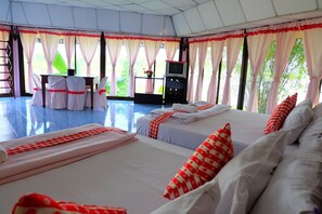 Family Room with River View | WiFi (無料)