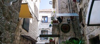 Apartment and Room Ursa