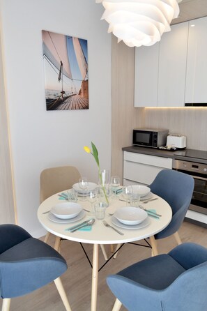 Deluxe Studio Suite, 1 Bedroom, Non Smoking, Kitchenette (Woda) | Desk, iron/ironing board, free WiFi - Smart2Stay Apartamenty (Warsaw)