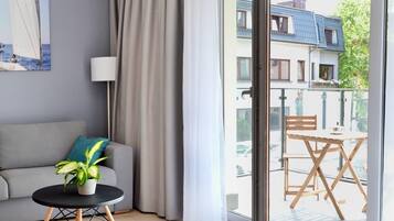 Suite estudio Deluxe, 1 habitación, para no fumadores, cocineta (Woda) | Vista del balcón