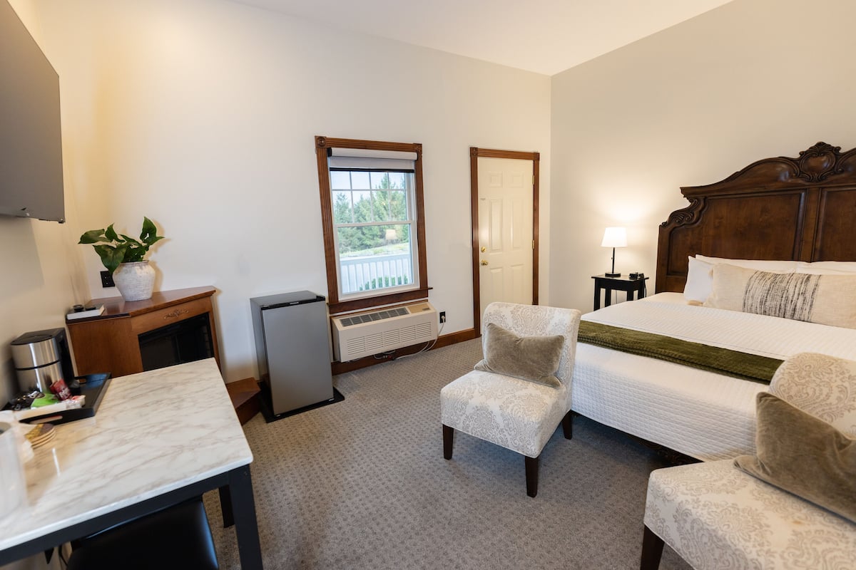 Romantische kamer, 1 kingsize bed | Individueel gedecoreerd, individueel gemeubileerd, geluiddichte muren