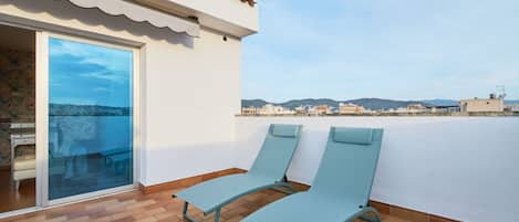 Basic Suite | 1 bedroom, minibar, in-room safe, desk
