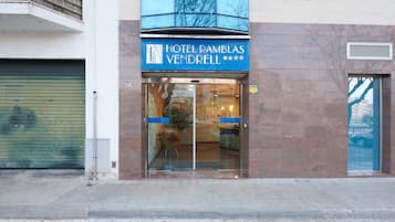Fachada de la propiedad