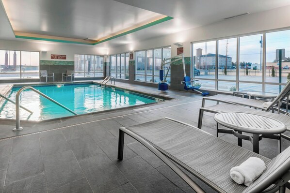 Indoor pool - TownePlace Suites by Marriott Hays (Hays)