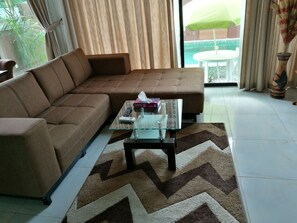 Comfort-huvila, 3 makuuhuonetta | Oleskelualue | Plasmatelevisio