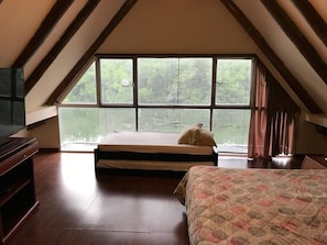 Luxury-Vierbettzimmer, Seeblick | Kostenloses WLAN, Bettwäsche