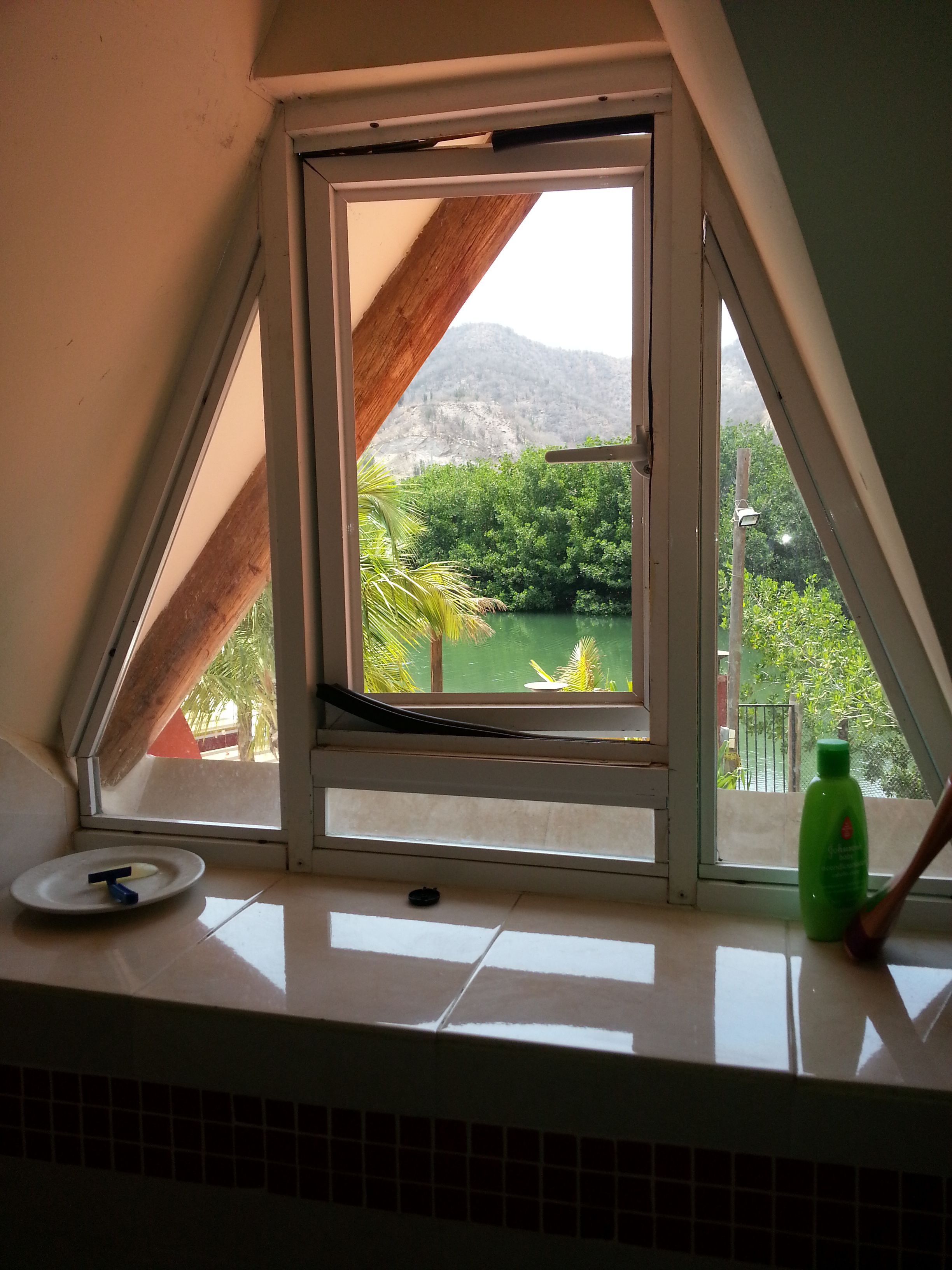 Quadruple Room | Bathroom | Towels