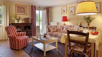 Appartamento, 3 camere da letto (6 pax) | Area soggiorno