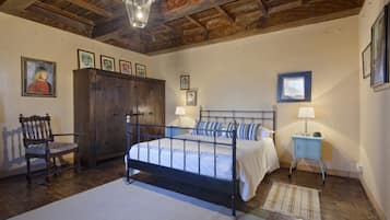 House, 5 Bedrooms