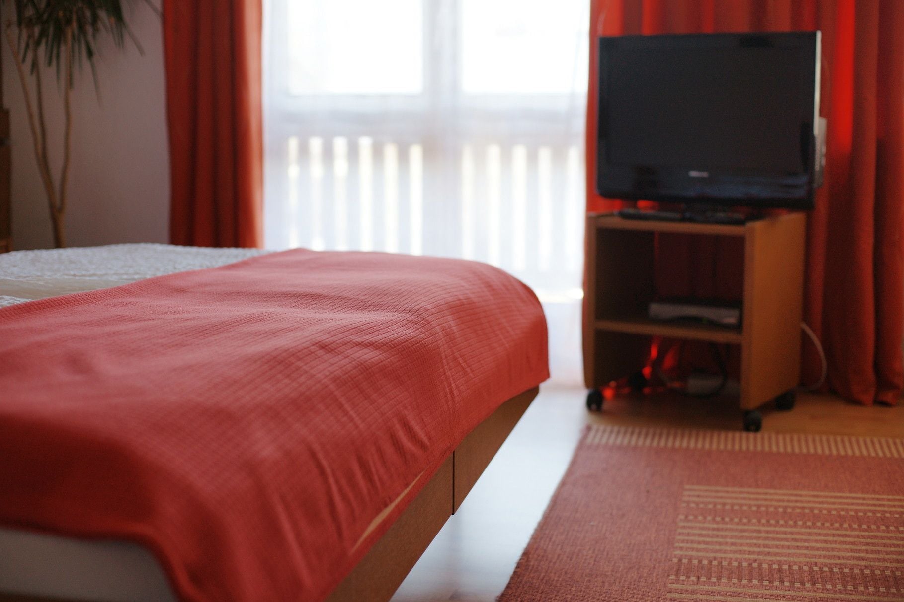 1 bedroom, in-room safe, desk, free WiFi