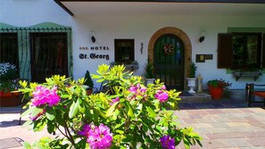 Terrace/patio - Hotel St. Georg (Bad Reichenhall)