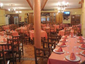 Mittagessen und Abendessen