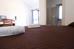 Literie de qualité supérieure, bureau, chambres insonorisées