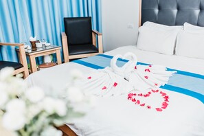 Minibar, desk, iron/ironing board, free WiFi - Royal (Hanoi)