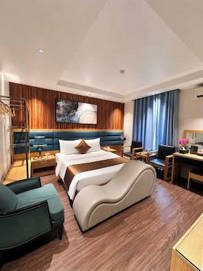 Kamar Double Eksekutif | Minibar, meja kerja, setrika/meja setrika, dan Wi-Fi gratis