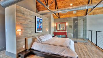 1 dormitorio, tabla de planchar con plancha, wifi y ropa de cama