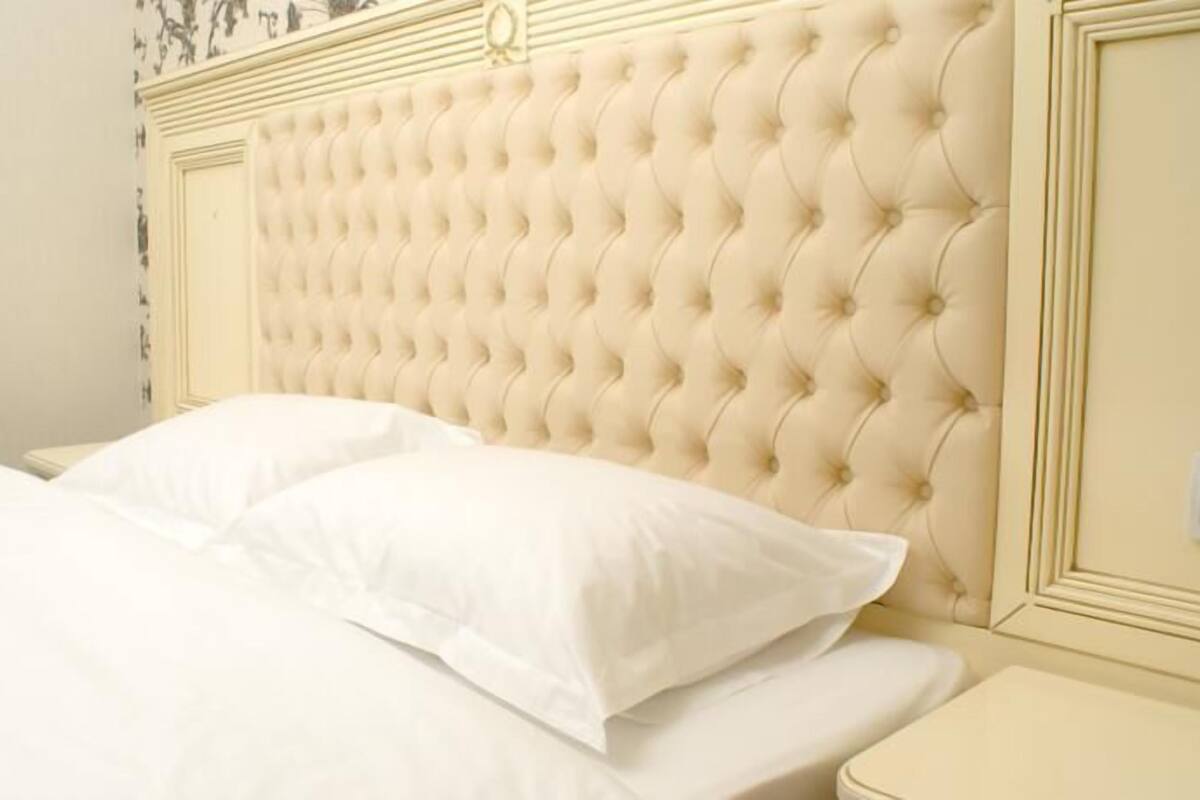 1 bedroom, minibar, desk, soundproofing