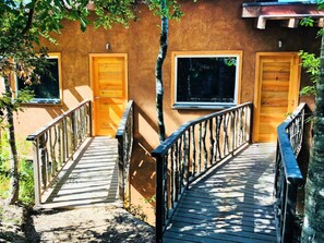Property entrance - Elementos Eco Lodge (Pucón)